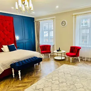 https://delux-apartment-in-lviv.hotelslviv.net
